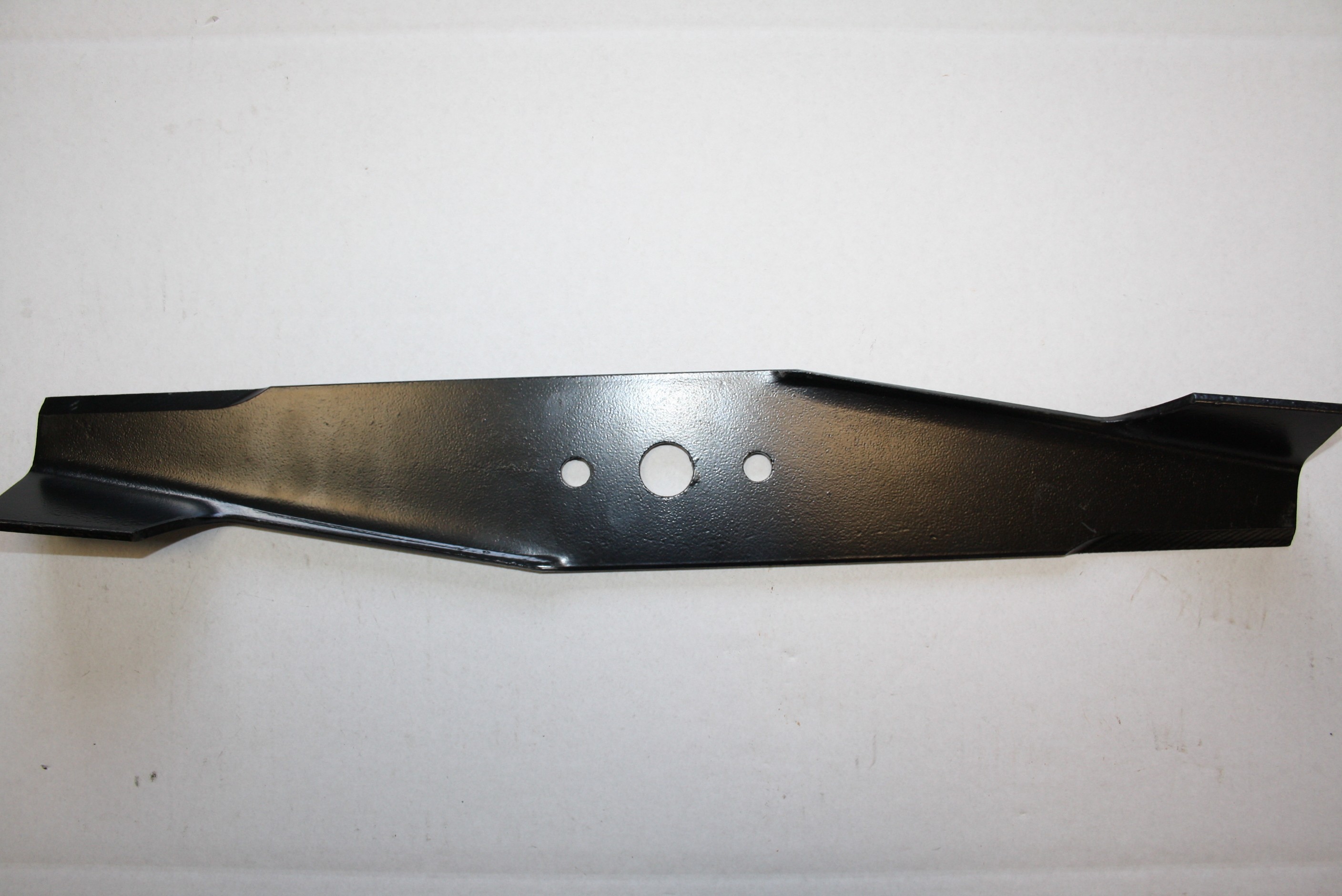 Lame soufflante tracteur tondeuse 1671565, 1671565A, 1671565ASM, 1726357,1726357A, 1726357ASM - Lame de tondeuse